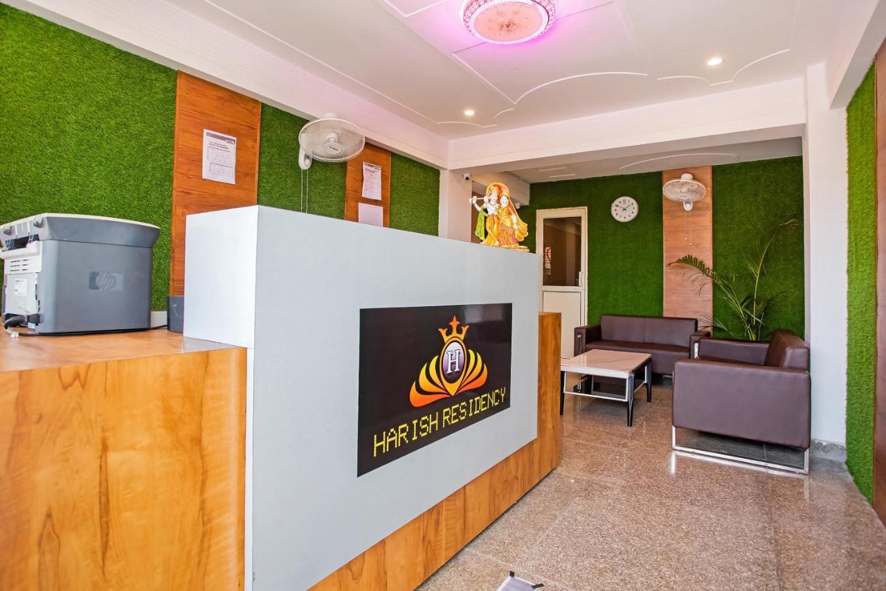 Hotel Capital O Harish Residency Gurgaon Esterno foto